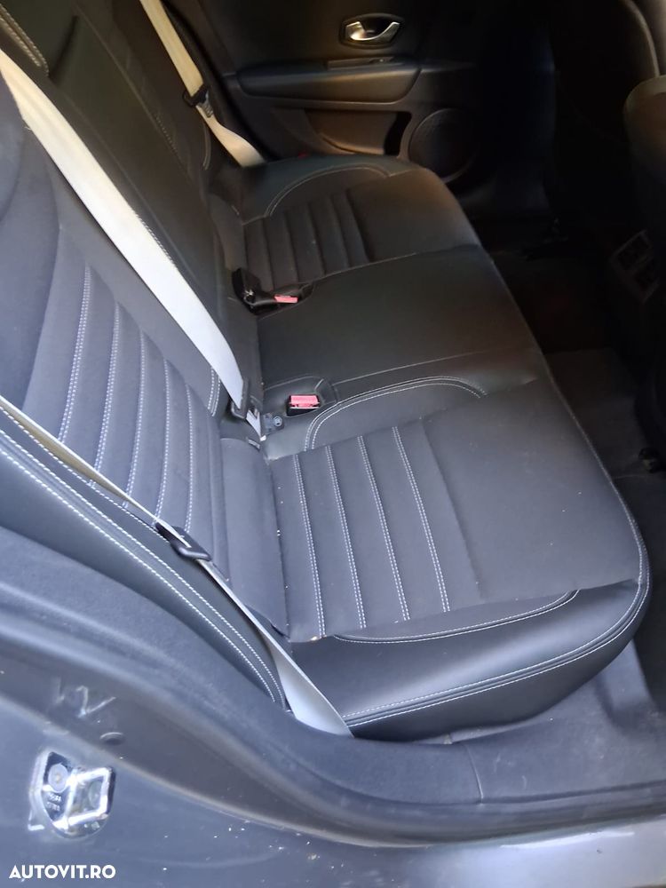 Renault Laguna 2.0dCi Initiale - 4
