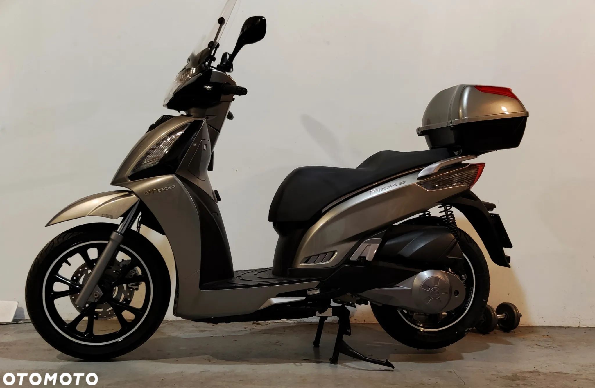 Kymco People - 1