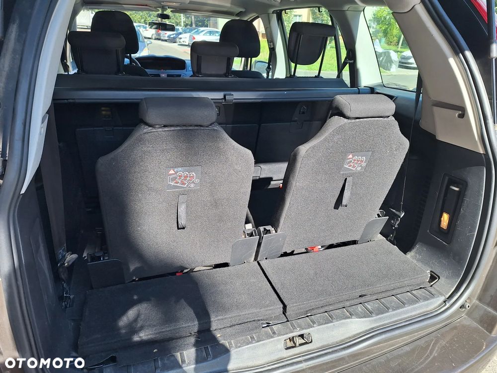 Citroën C4 Picasso - 13