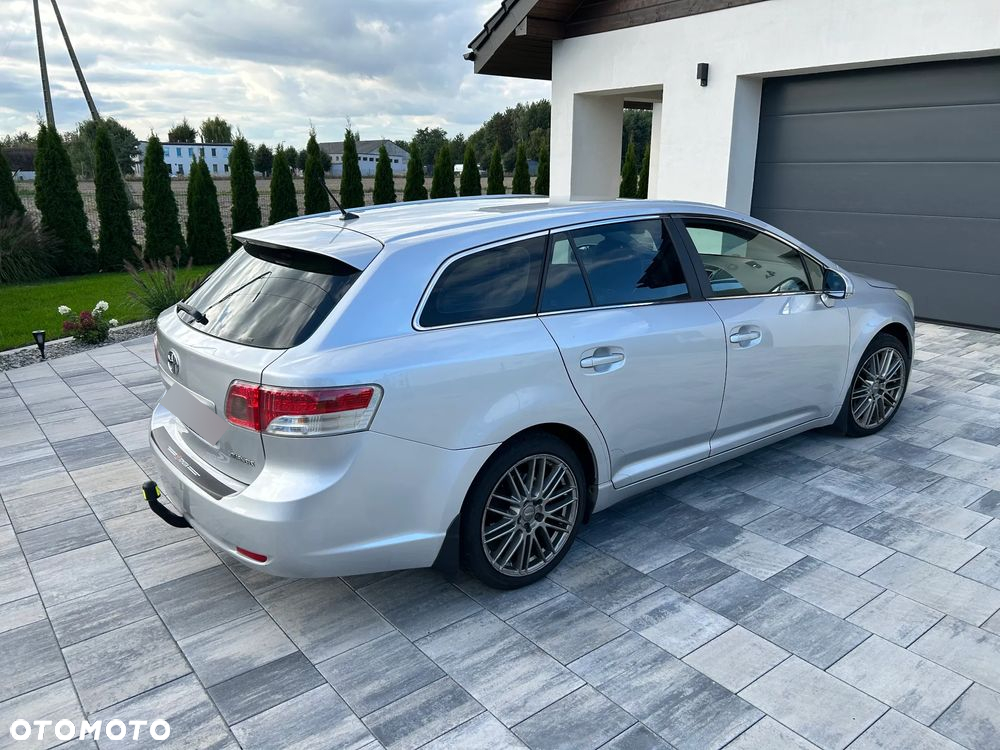 Toyota Avensis 1.8 Sol plus NAVI - 5