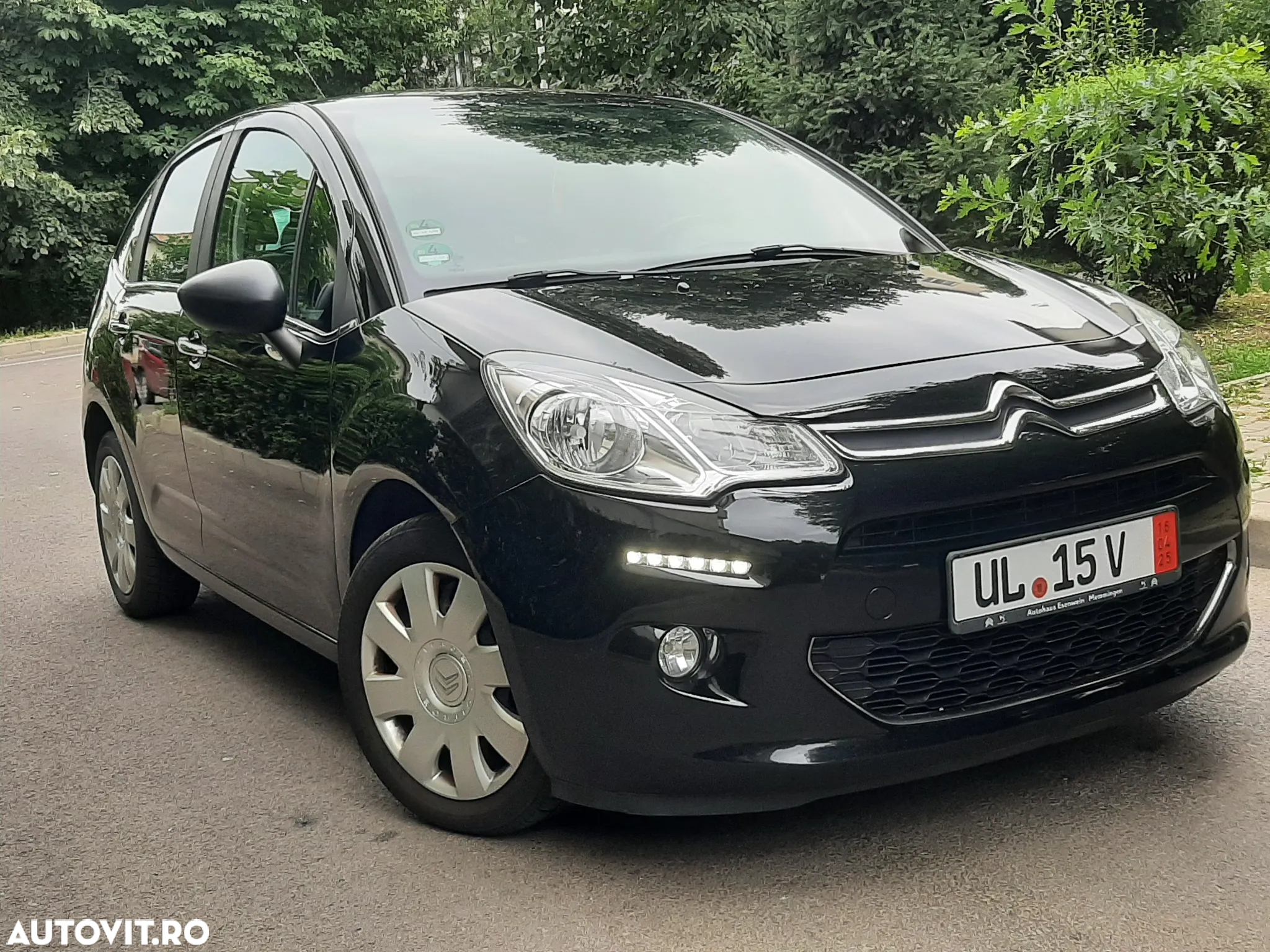 Citroën C3 1.2 PureTech BVM Shine - 9