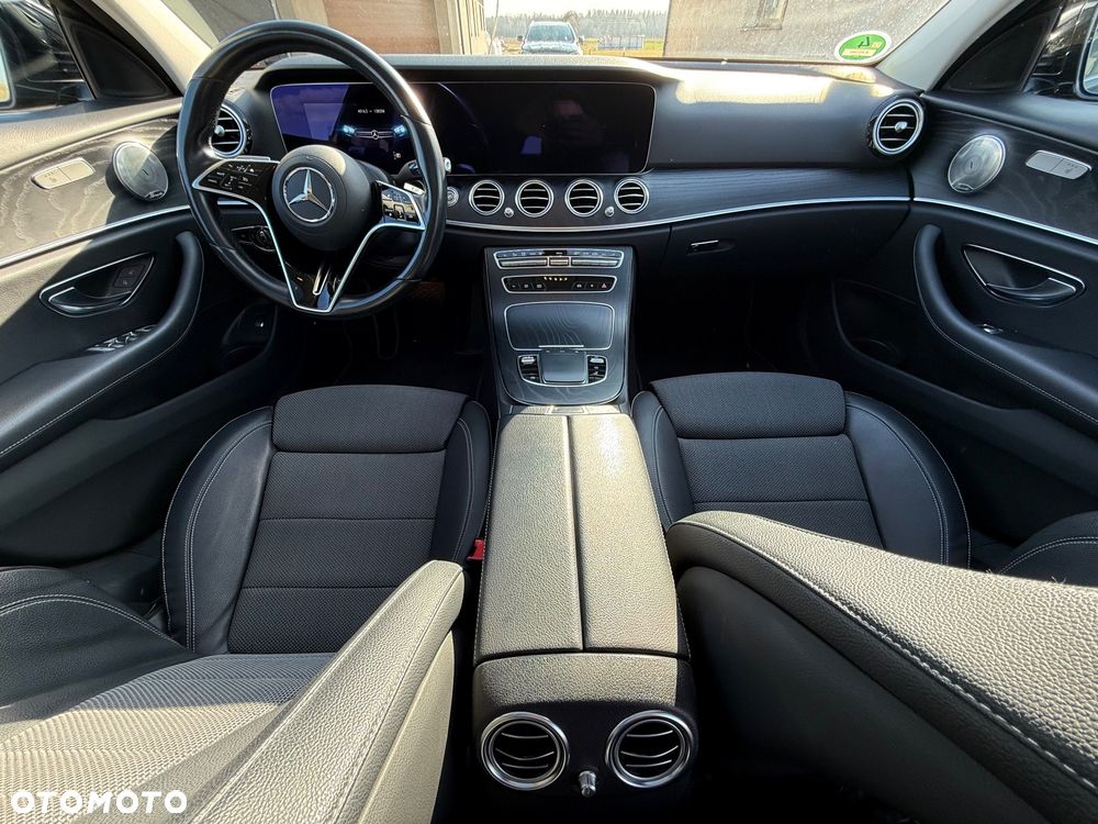 Mercedes-Benz Klasa E 220 d 9G-TRONIC Avantgarde - 17