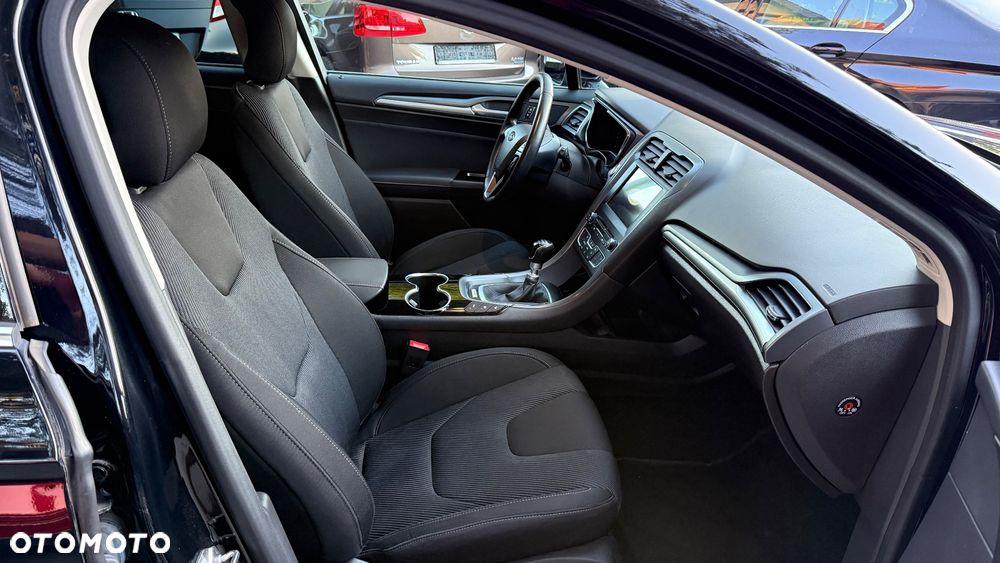 Ford Mondeo 2.0 TDCi STart-Stopp Titanium - 36