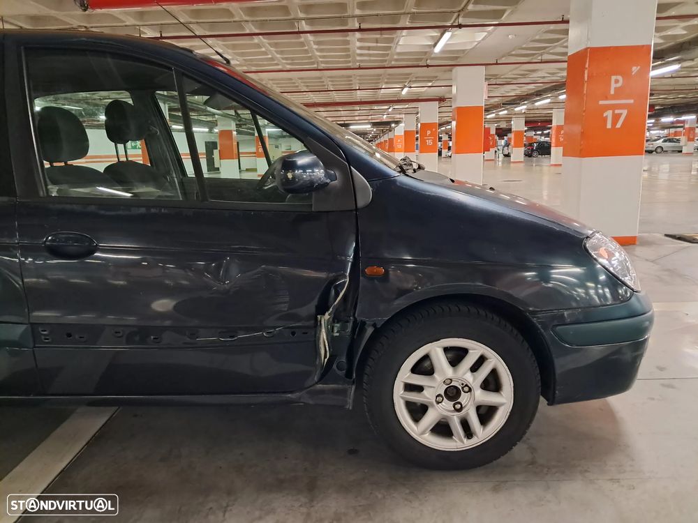 Renault Scénic 1.4 16V Expression - 8
