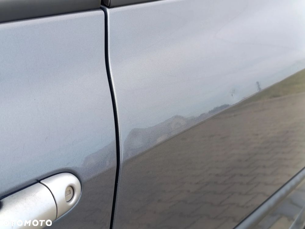 Renault Clio - 9