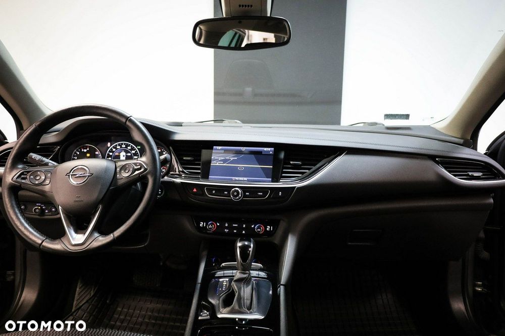 Opel Insignia - 16
