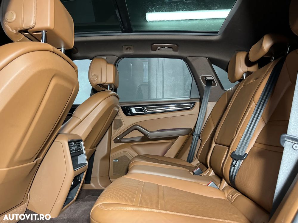 Porsche Cayenne Tiptronic S - 14