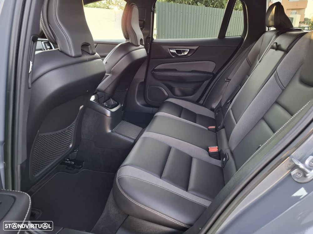 Volvo V60 2.0 T6 AWD TE R-Design - 8