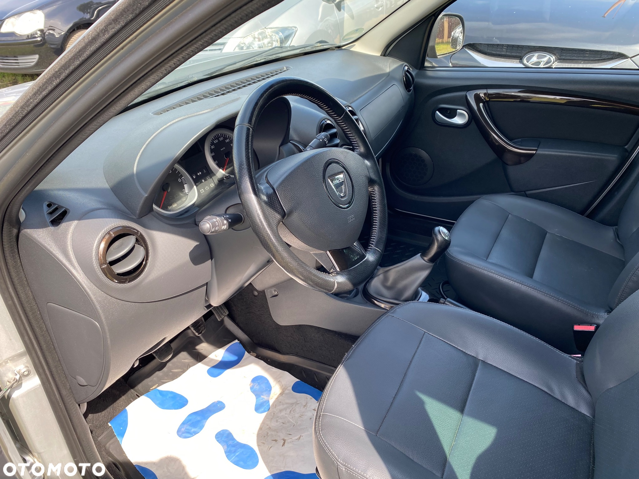 Dacia Duster 1.6 - 4