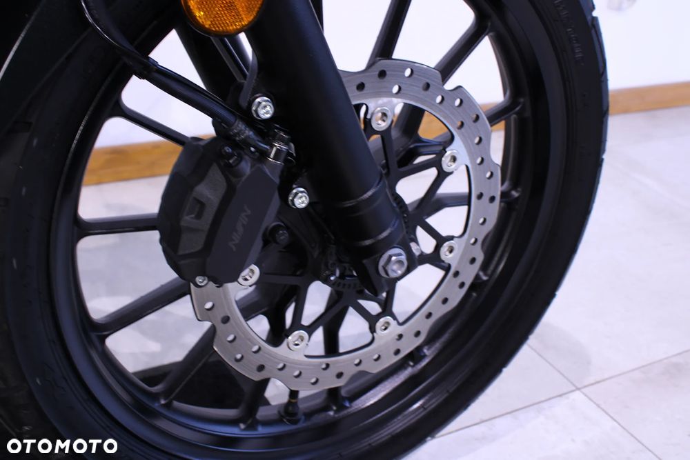Honda CB - 27