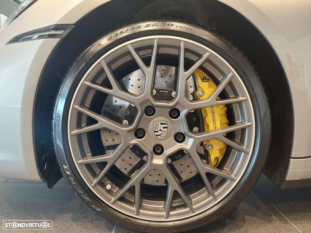 Porsche 911 (992) Carrera 4S PDK - 17