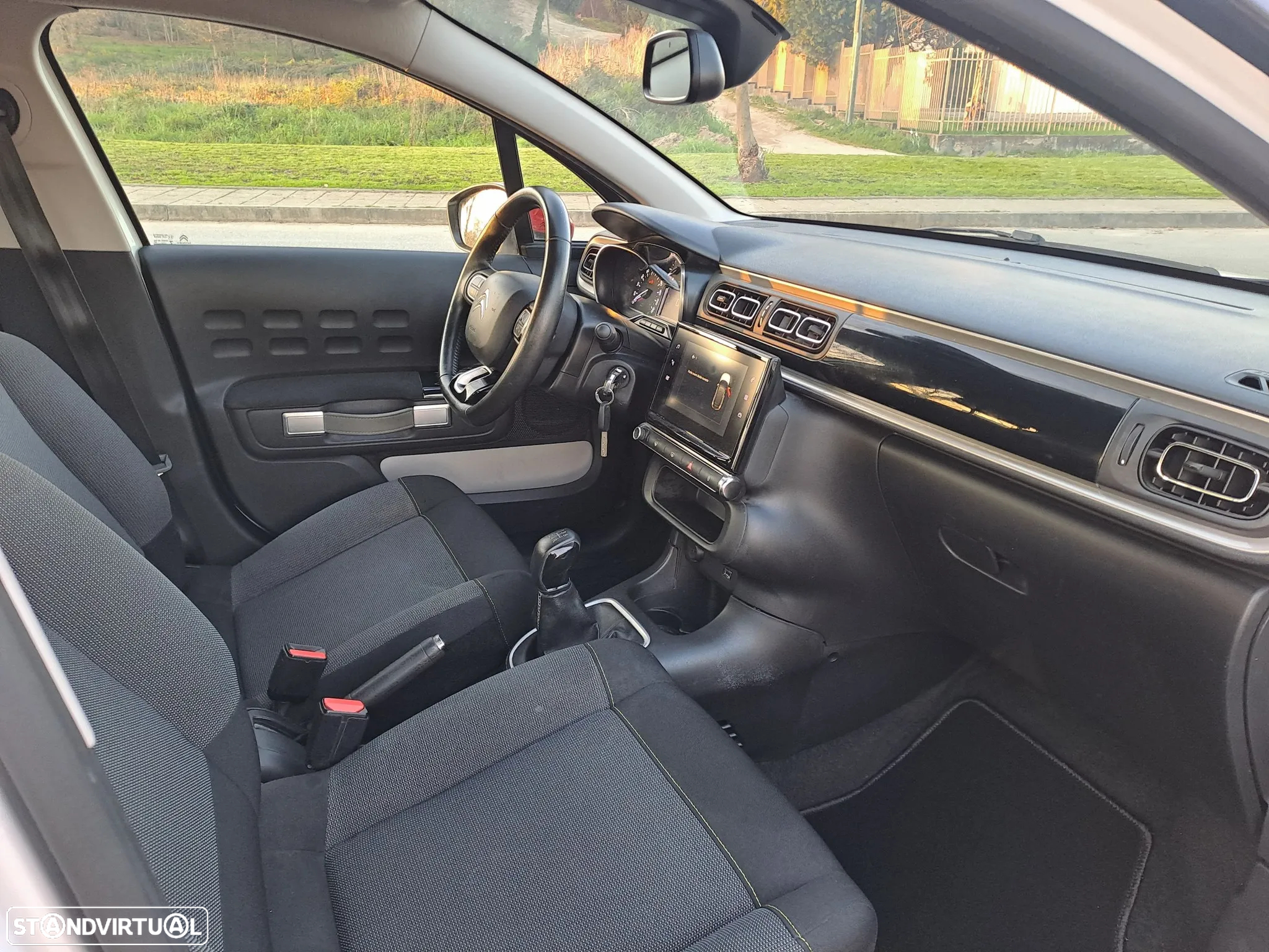 Citroën C3 1.2 PureTech Shine - 12