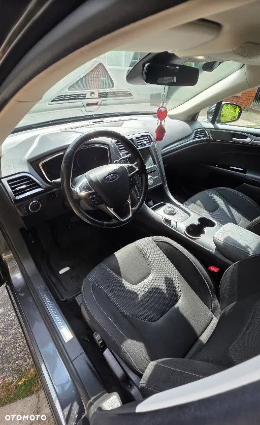 Ford Mondeo 2.0 EcoBlue Titanium - 12