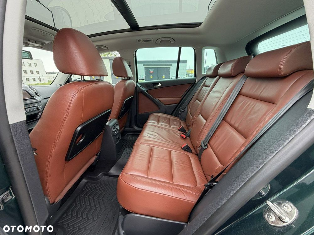 Volkswagen Tiguan 2.0 TDI DPF 4Motion BlueMotion Technology DSG Exclusive - 32