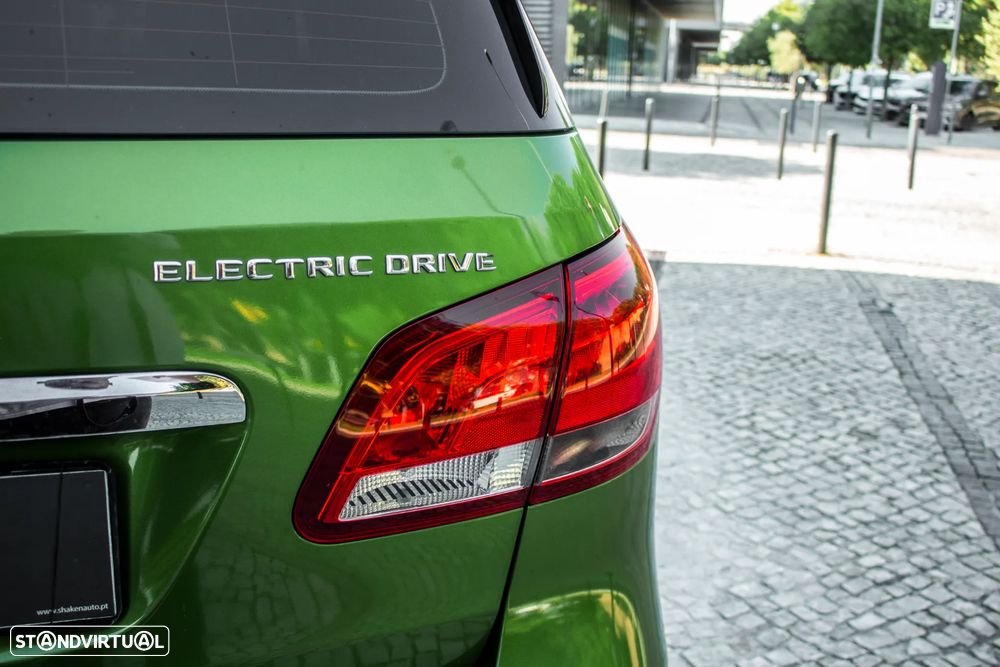 Mercedes-Benz B 250 e Electric Drive - 11