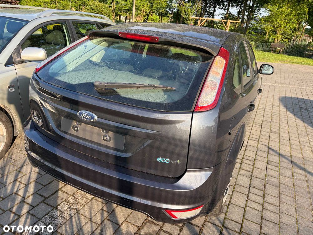 Ford Focus 2010 photo 5