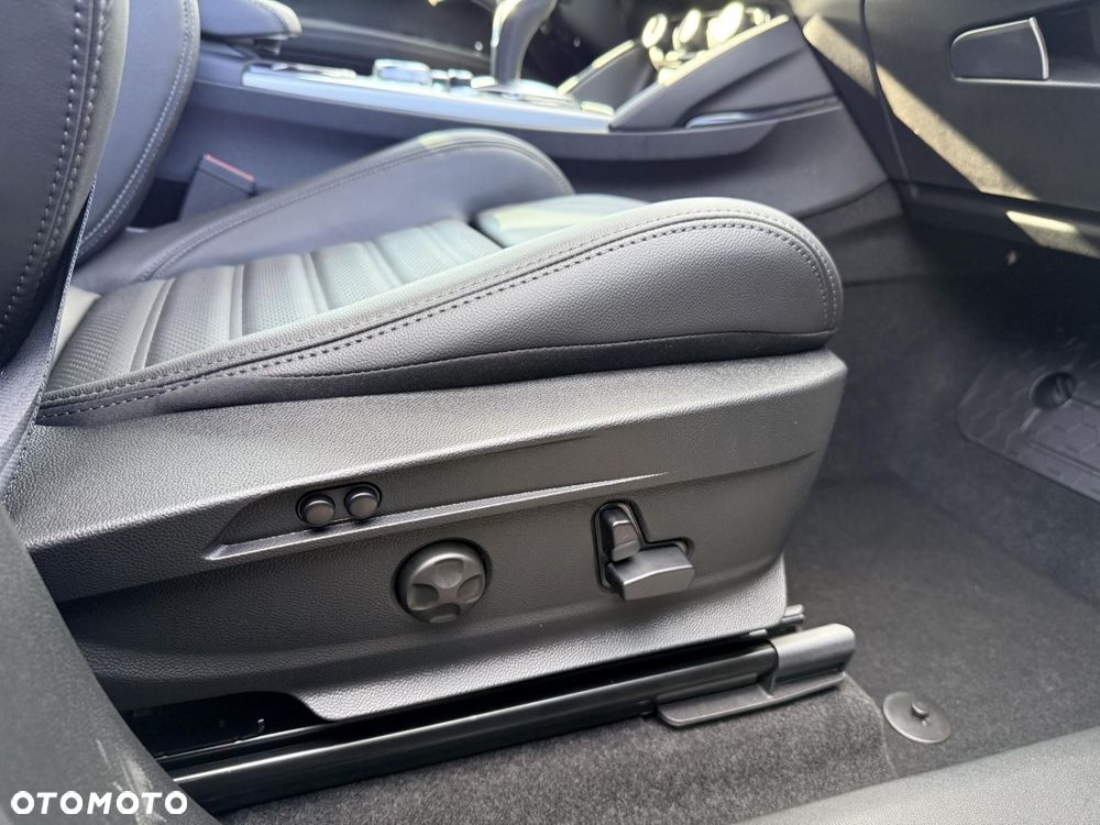 Alfa Romeo Stelvio - 24