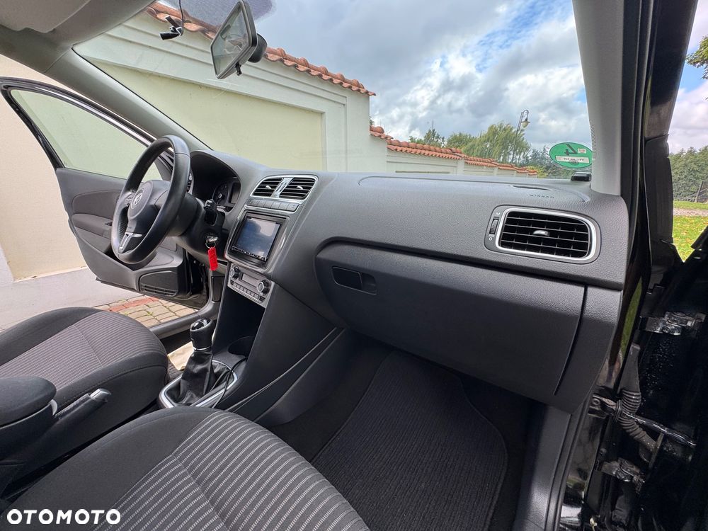 Volkswagen Polo - 25
