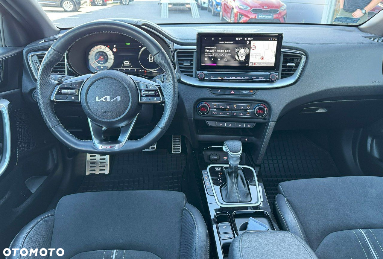 Kia ProCeed - 24