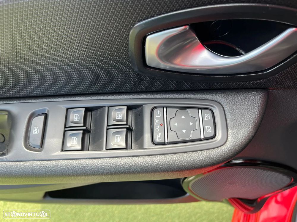 Renault Clio Break - 16
