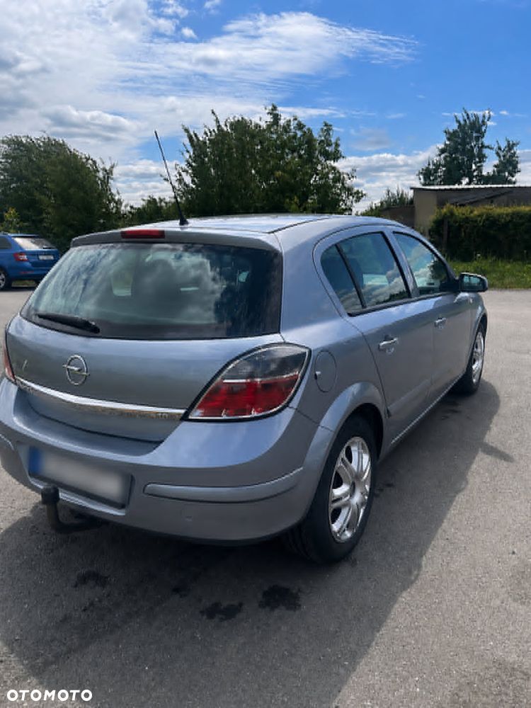 Opel Astra 1.6 - 5