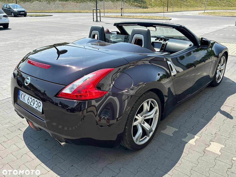 Nissan 370 Z Black Edition - 8