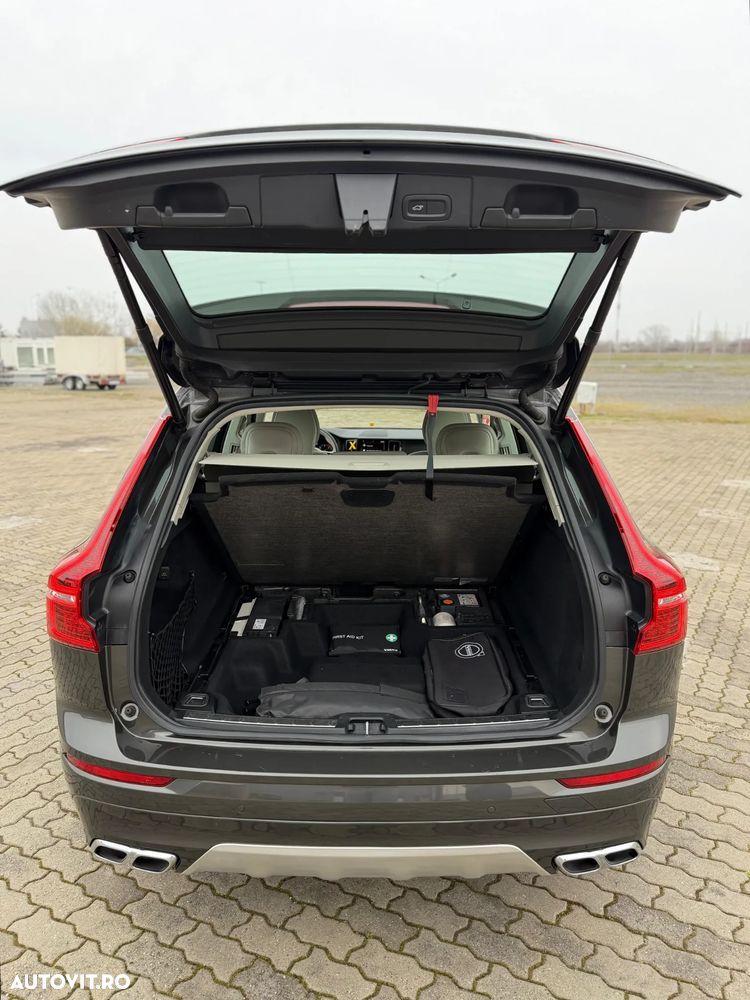 Volvo XC 60 - 4