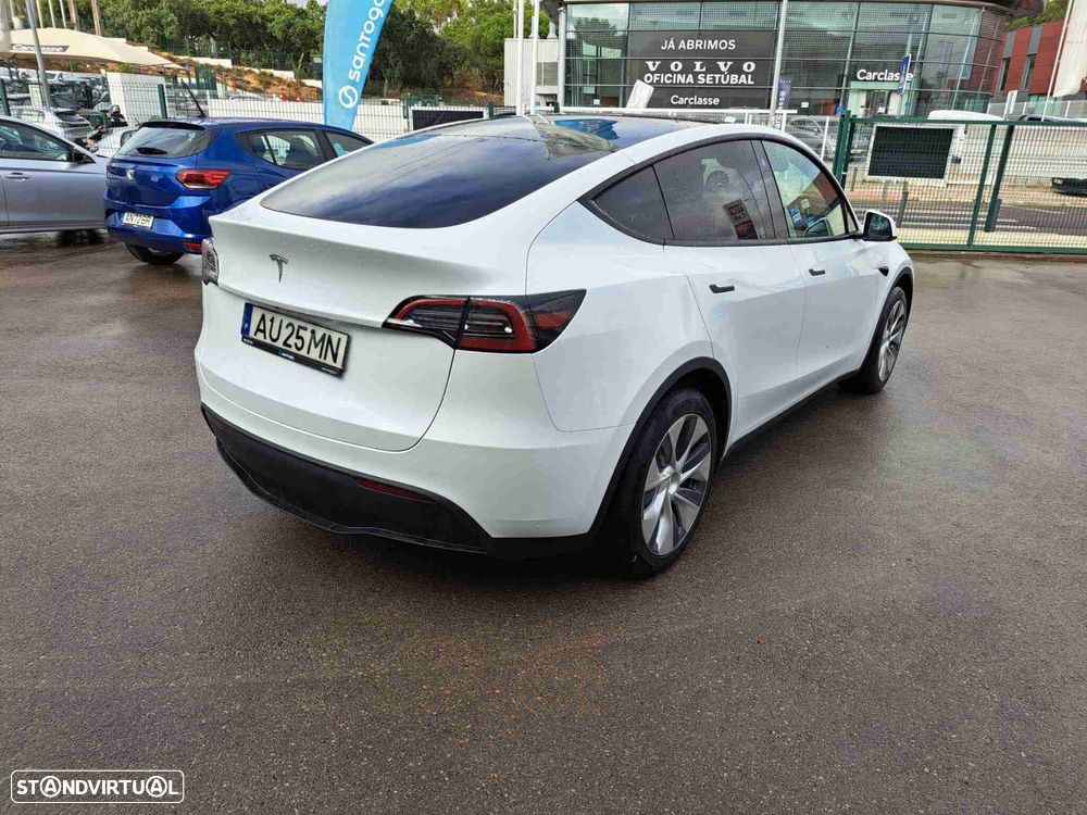 Tesla Model Y RWD - 3