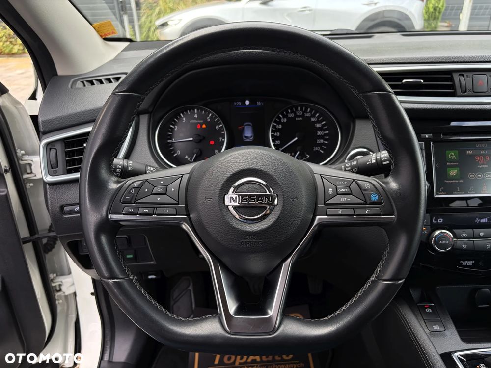 Nissan Qashqai 1.3 DIG-T DCT TEKNA - 22