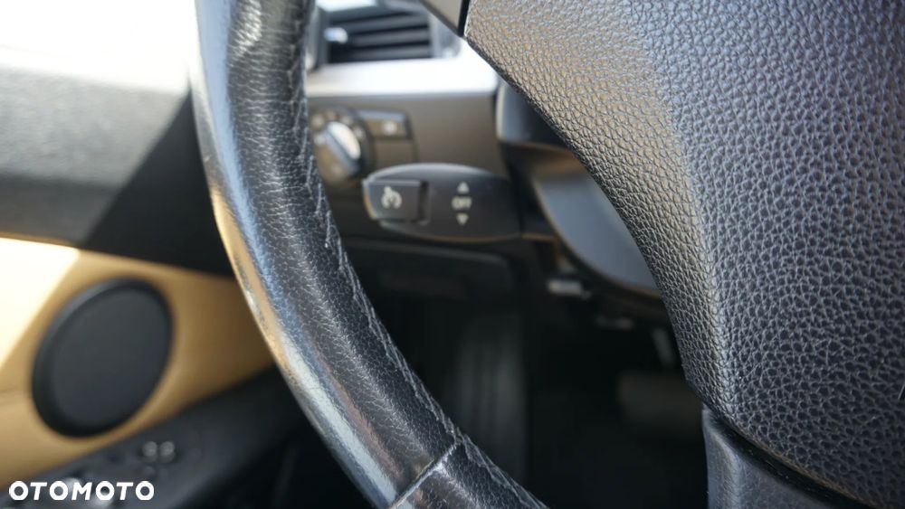 BMW Seria 5 520d - 27