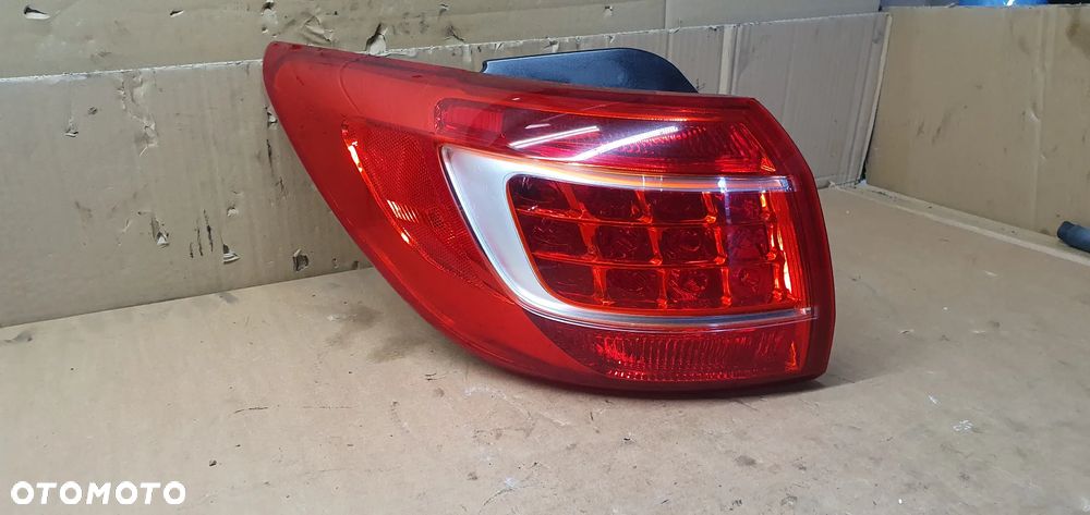 Lampa lewy tył tylna lewa w błotnik Kia Sportage III 3 - 3