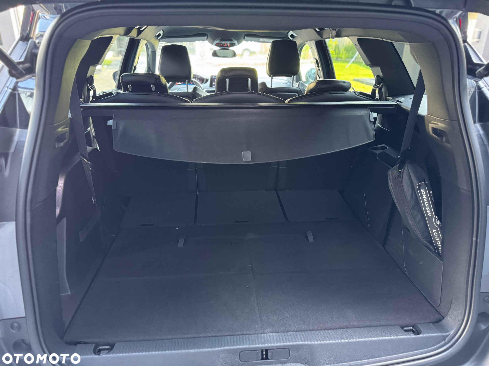 Peugeot 5008 2.0 BlueHDI Allure S&S - 22