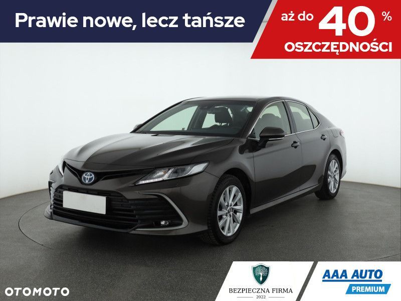 Toyota Camry - 1