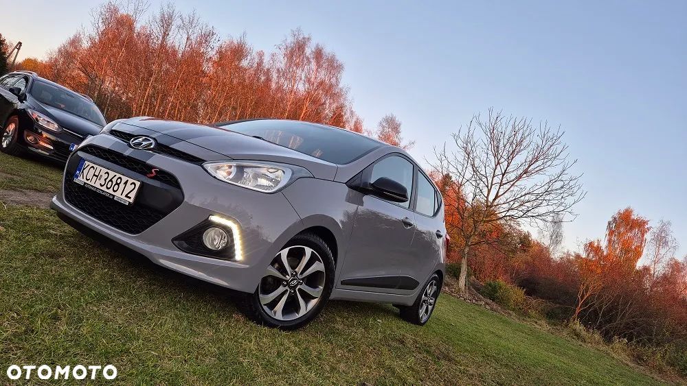 Hyundai i10 1.2 Fifa World Cup Edition - 22