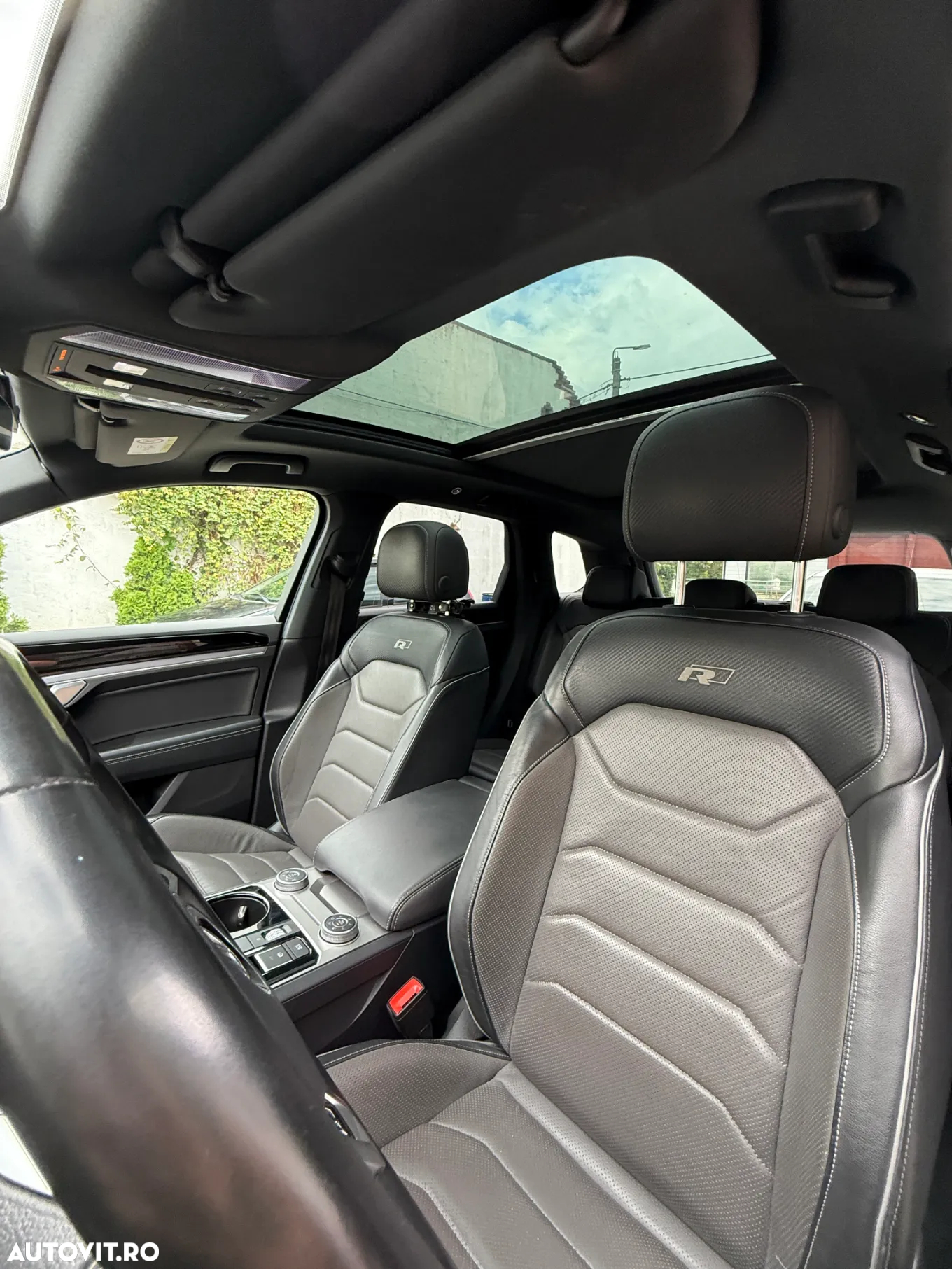 Volkswagen Touareg V6 TDI R-Style - 21