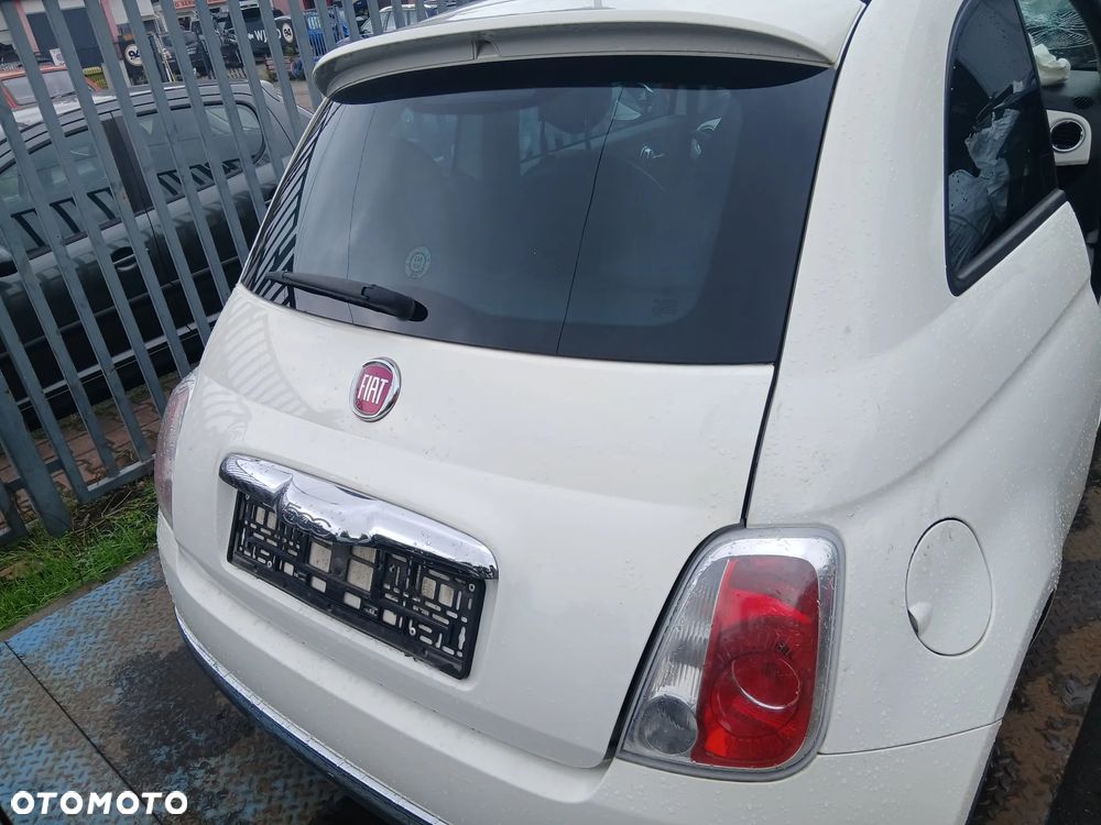Klapa Bagażnika Fiat 500 - 2