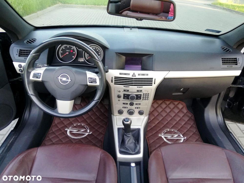 Opel Astra 1.9 CDTI Cosmo - 4