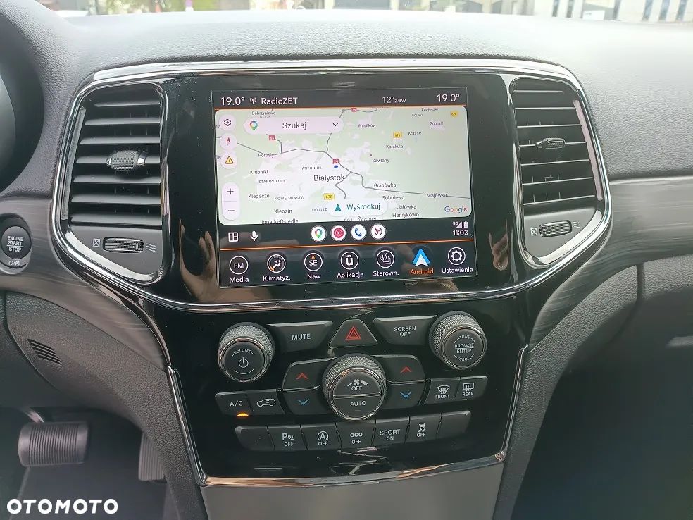 Jeep Grand Cherokee - 19
