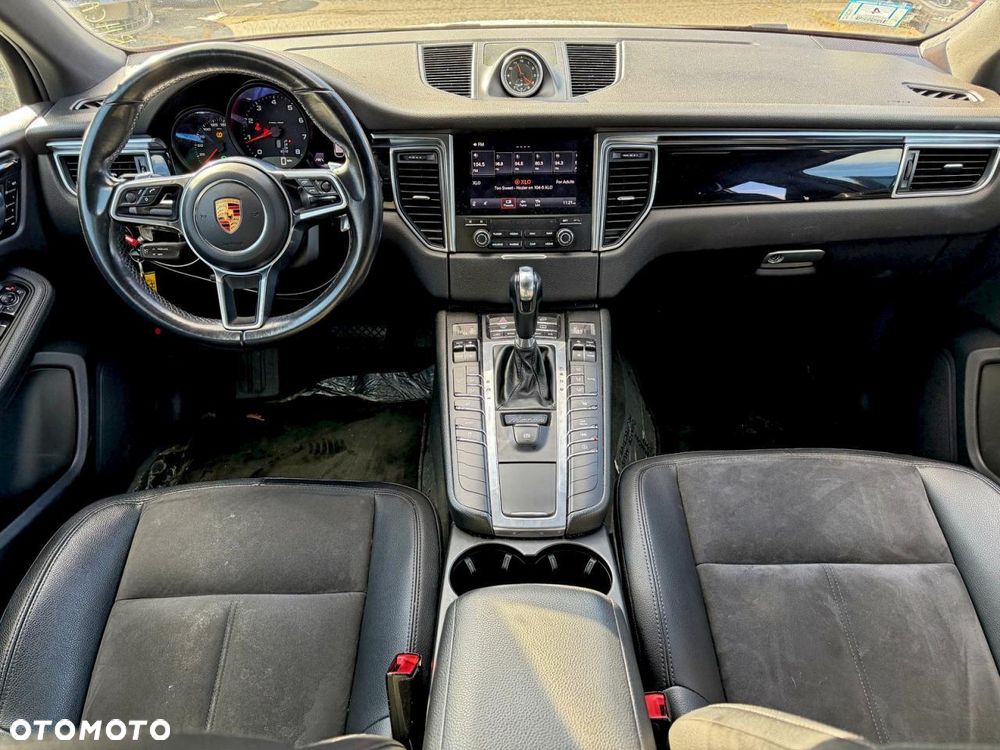 Porsche Macan - 8