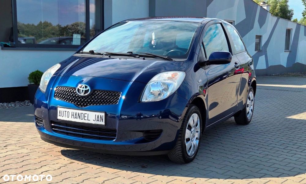 Toyota Yaris - 1