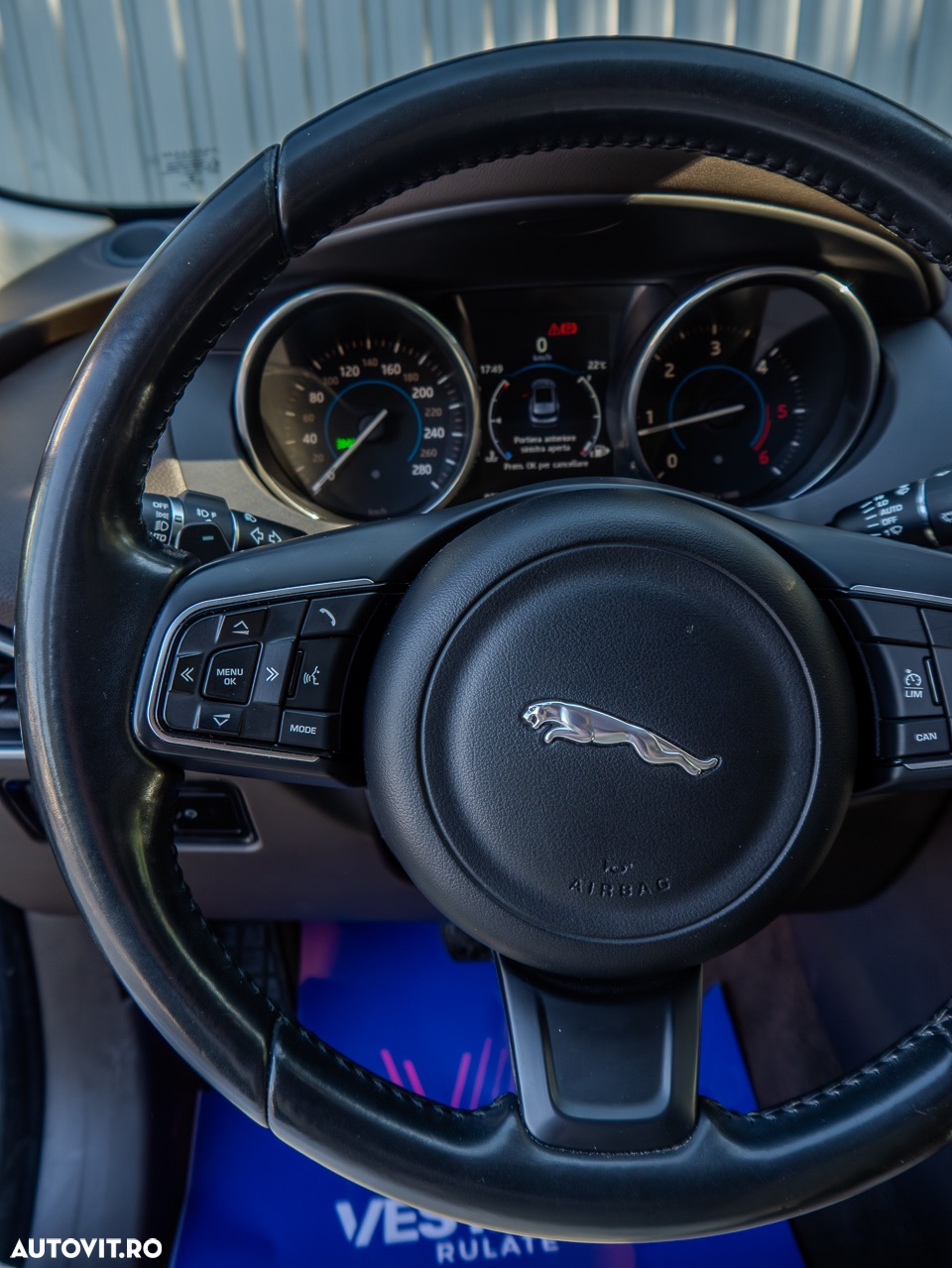 Jaguar F-Pace 20d AWD Aut. Prestige - 20