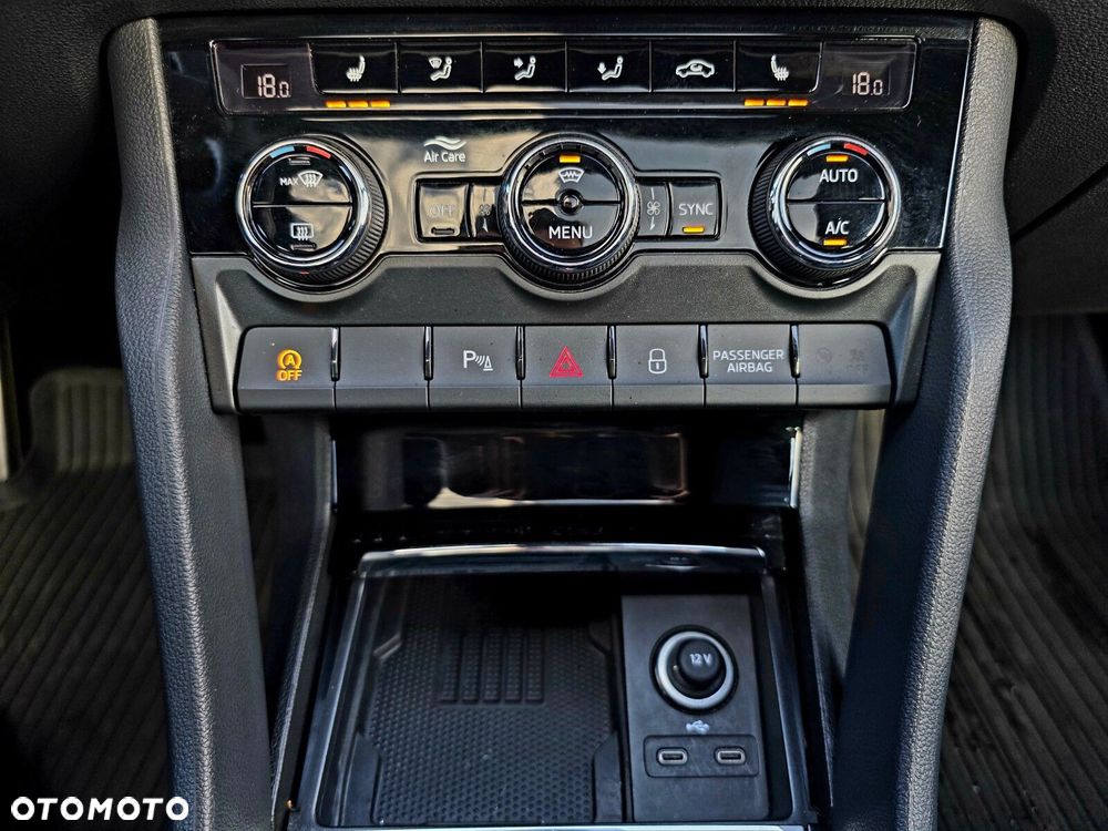 Skoda Karoq 1.5 TSI ACT Sportline DSG - 23