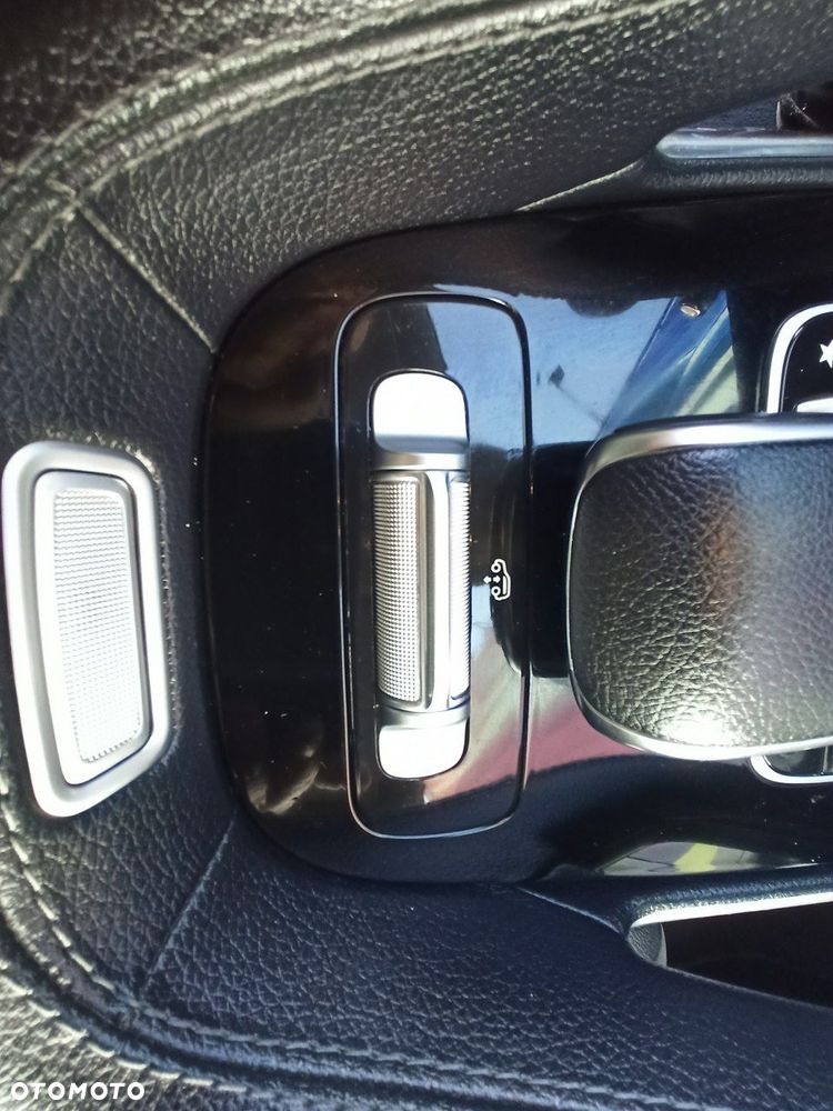 Mercedes-Benz GLE - 22