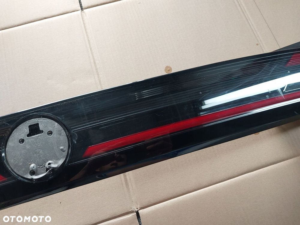 LAMPA TYLNA BLENDA NA KLAPĘ VW TAIGO 2G ORYGINAŁ - 4