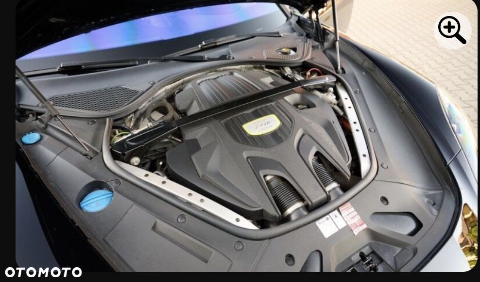 Porsche Panamera 4 E-Hybrid - 16