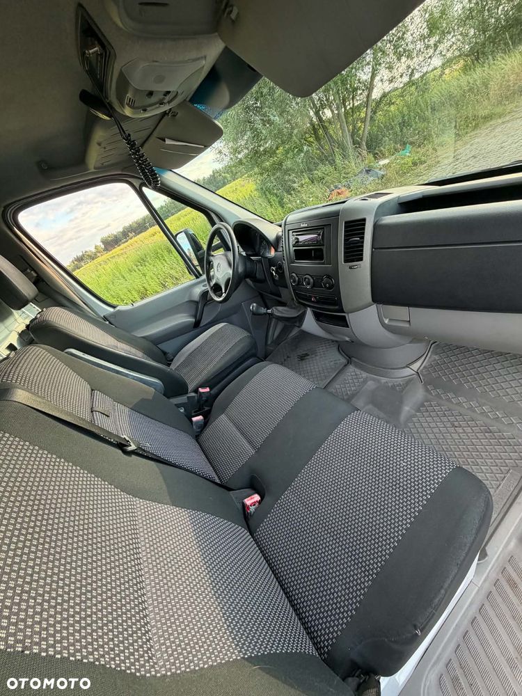 Mercedes-Benz Sprinter - 18
