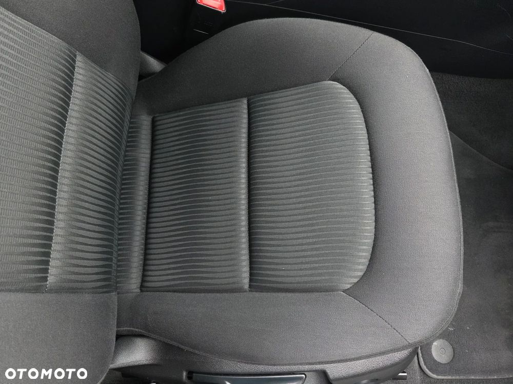 Audi A4 Avant 2.0 TDI DPF Ambition - 14