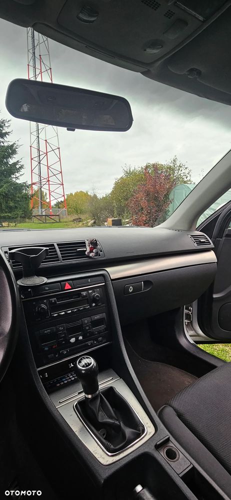 Audi A4 Avant 2.4 - 13