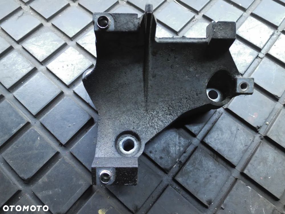 ŁAPA MOCOWANIE SPRĘŻARKI SAAB 9-5 95 2.3 T 4670717 - 1