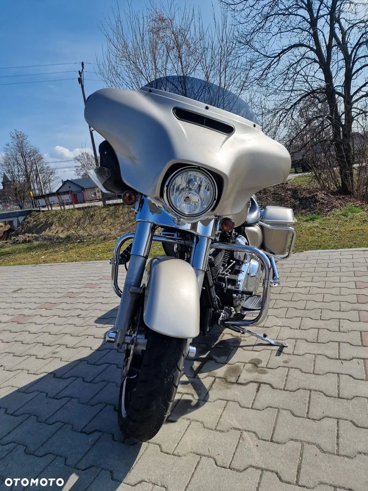 Harley-Davidson Touring Street Glide - 8